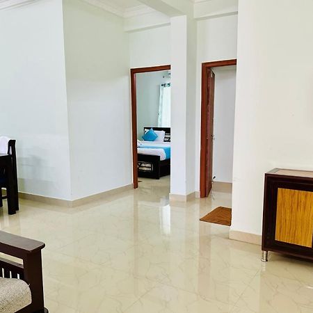 Truelife - Family Suites - Ps4 Veg Restaurant, On Way To Balaji Temple - 2Bhk Ac Apartments - Coffee Tea Milk - Super Fast Wifi, Kitchen, Smart Tv, Parking - Easy Access To Airport, Railway Station And To All Temples - Top Service With Lots Of Love Tirupati Bagian luar foto