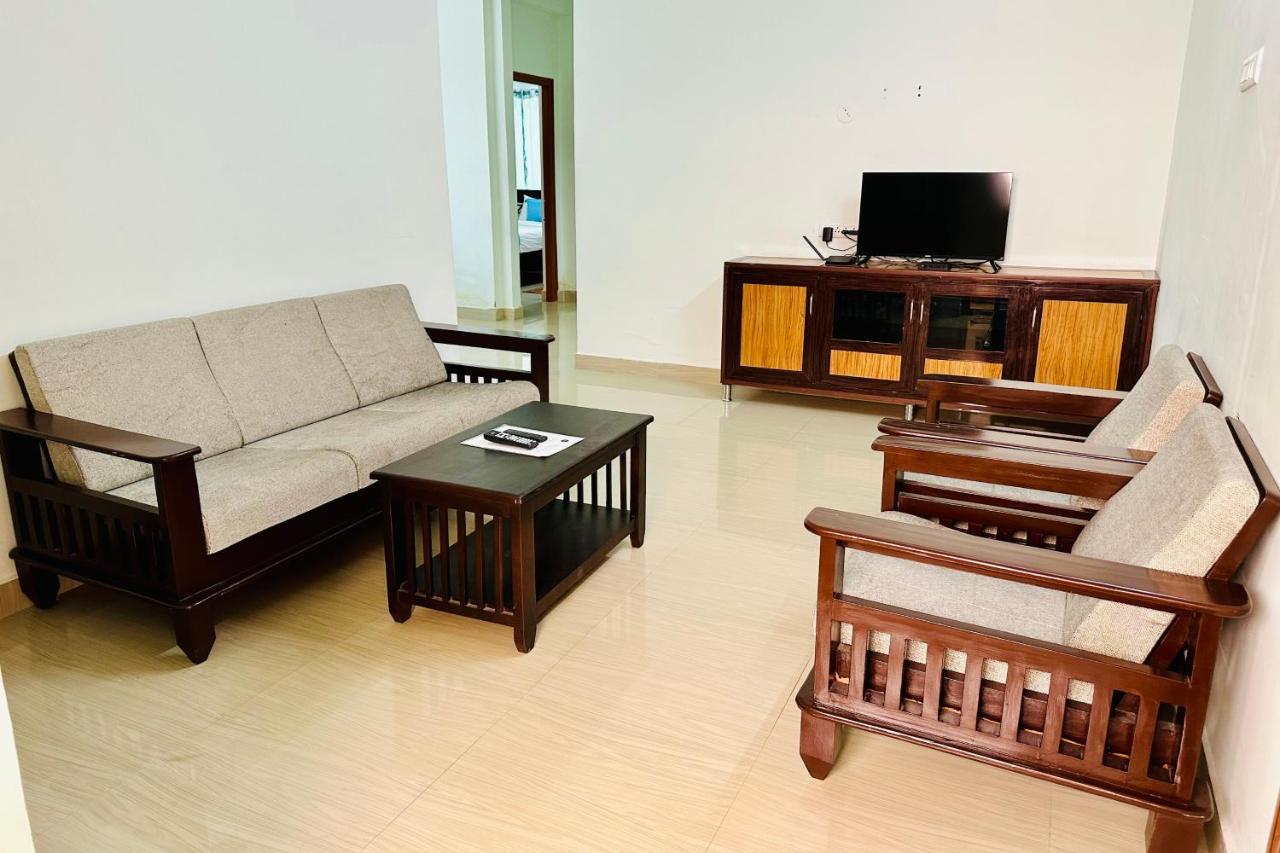 Truelife - Family Suites - Ps4 Veg Restaurant, On Way To Balaji Temple - 2Bhk Ac Apartments - Coffee Tea Milk - Super Fast Wifi, Kitchen, Smart Tv, Parking - Easy Access To Airport, Railway Station And To All Temples - Top Service With Lots Of Love Tirupati Bagian luar foto