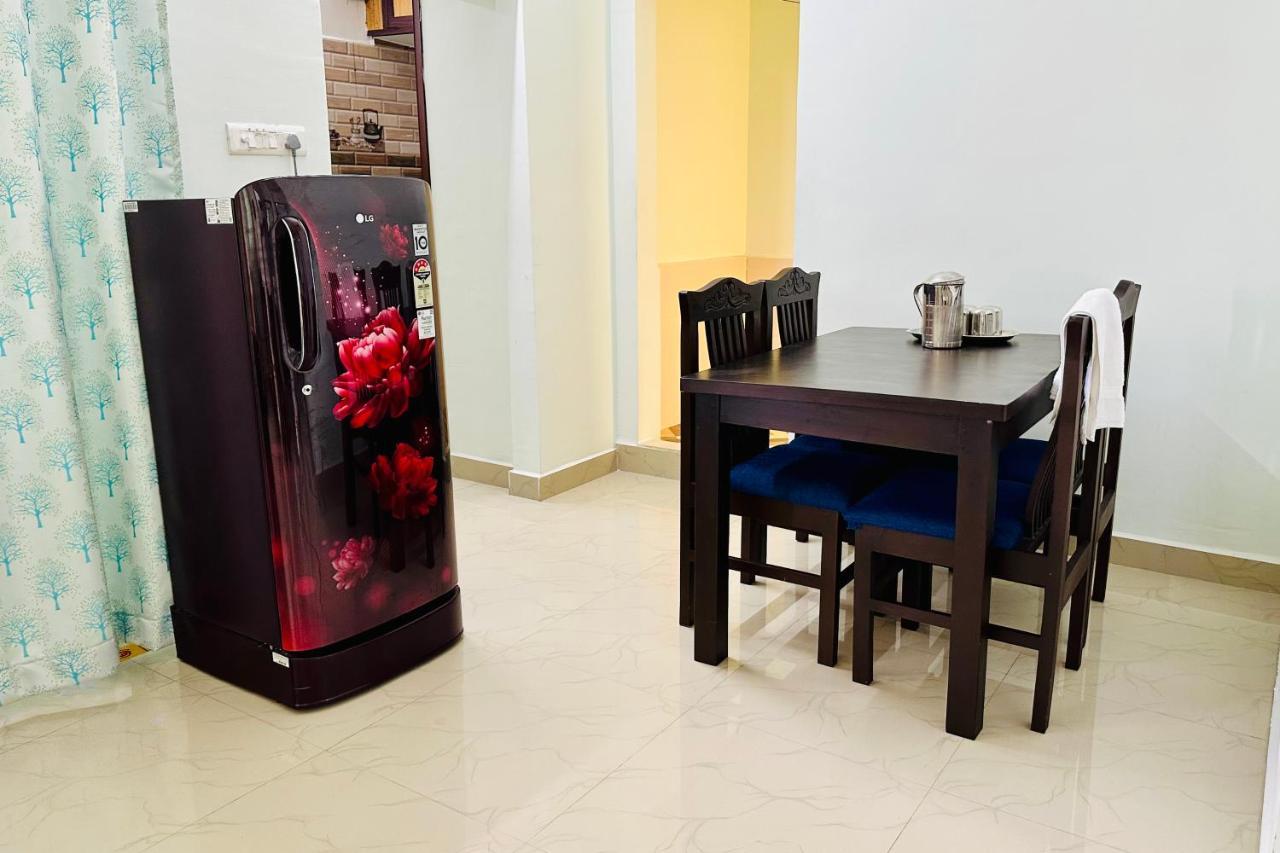 Truelife - Family Suites - Ps4 Veg Restaurant, On Way To Balaji Temple - 2Bhk Ac Apartments - Coffee Tea Milk - Super Fast Wifi, Kitchen, Smart Tv, Parking - Easy Access To Airport, Railway Station And To All Temples - Top Service With Lots Of Love Tirupati Bagian luar foto